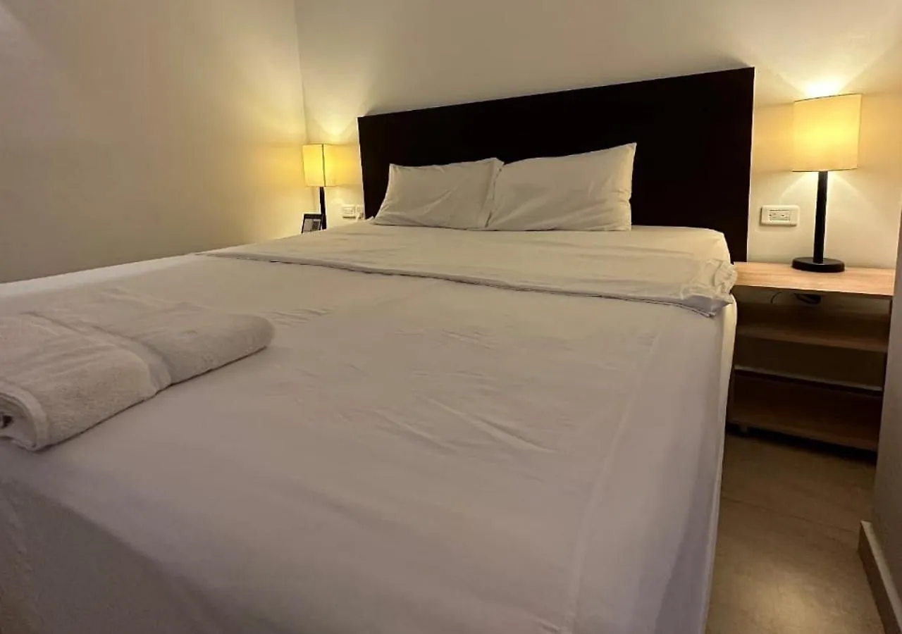 Hotel Opera, Centro Medellin, Entertainment,Y Bar, Solo Adultos 4*, ميديلين كولومبيا