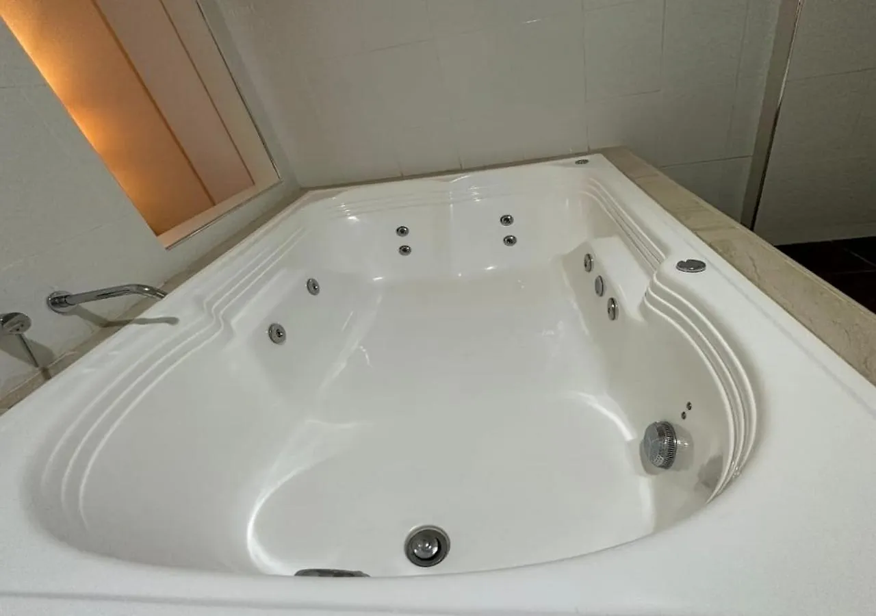 Hotel Opera, Centro Medellin, Entertainment,Y Bar, Solo Adultos