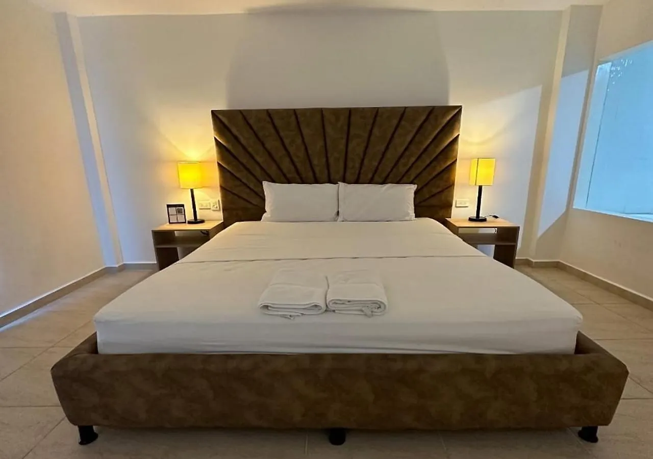 Hotel Opera, Centro Medellin, Entertainment,Y Bar, Solo Adultos Colombia