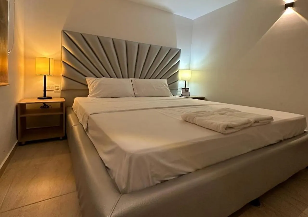 Hotel Opera, Centro Medellin, Entertainment,Y Bar, Solo Adultos