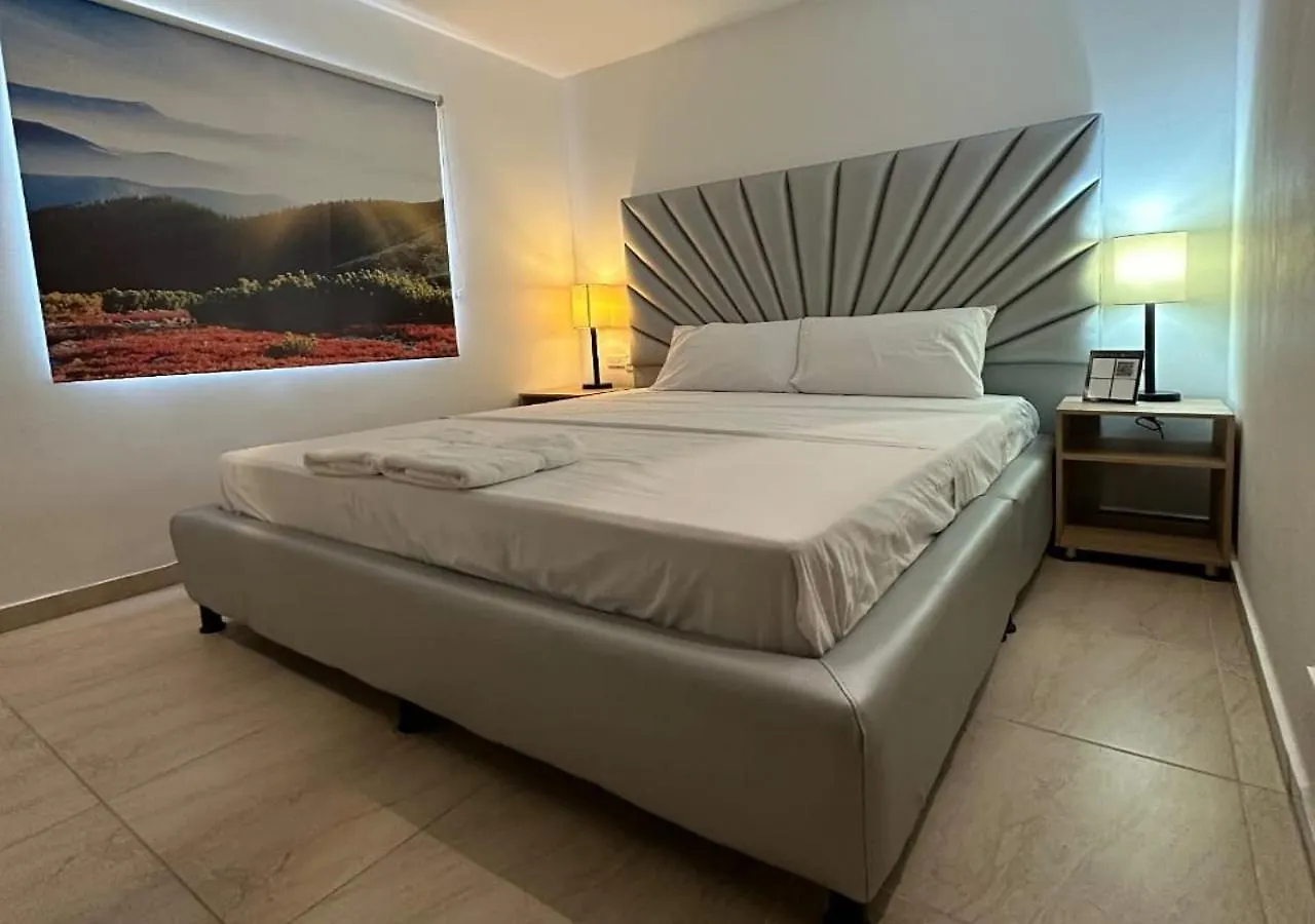 Hotel Opera, Centro Medellin, Entertainment,Y Bar, Solo Adultos Colombia