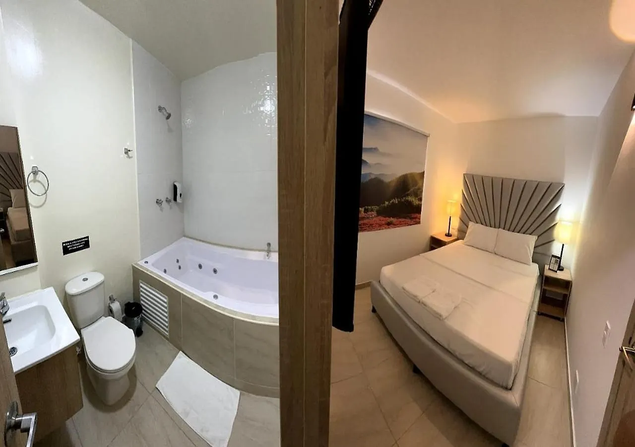 Hotel Opera, Centro Medellin, Entertainment,Y Bar, Solo Adultos
